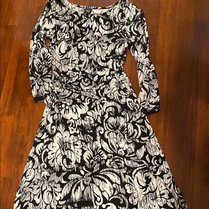 Saint Tropez West Black and White Long Sleeve Dress